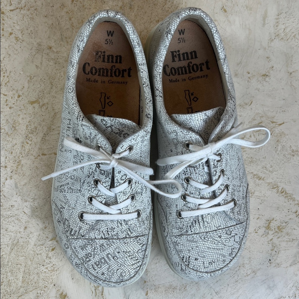 Finn Comfort Made in Germany Womens Ikebukuro Shoe - Words Bianco, Size 8 US - Picture 3 of 17
